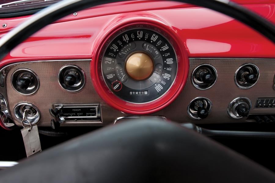  Ford Custom DeLuxe Convertible Red 1951 года  (фото 9 из 20)
